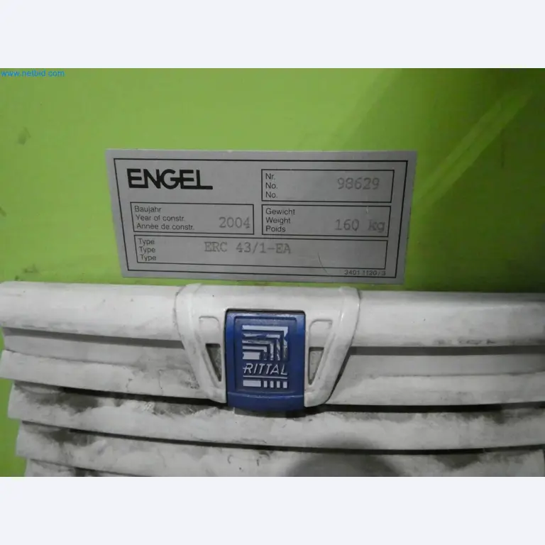 Engel Spritzgießmaschinen und Maschinen aus der Kunststoffindustrie-9