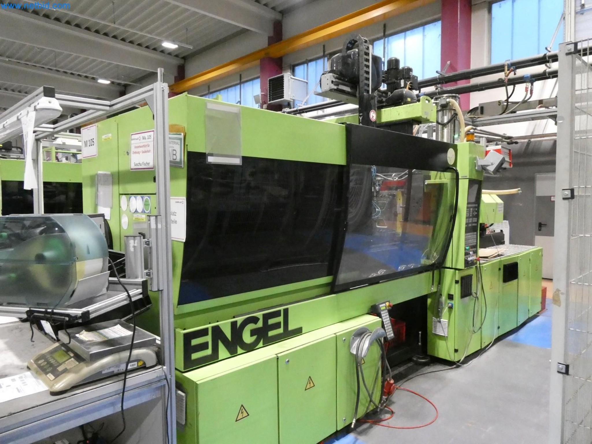Engel Spritzgießmaschinen und Maschinen aus der Kunststoffindustrie-1