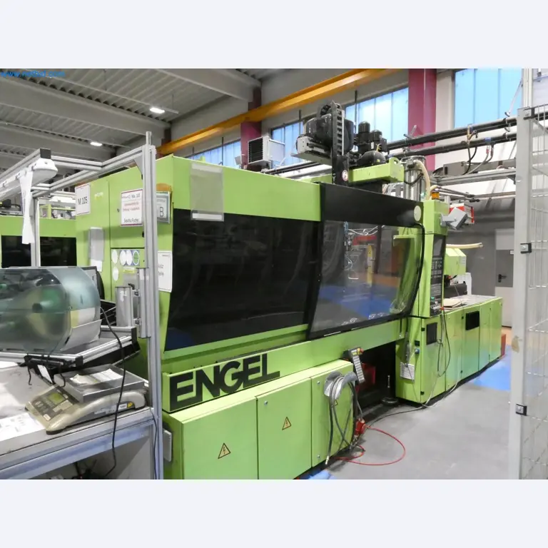 Engel Spritzgießmaschinen und Maschinen aus der Kunststoffindustrie-1