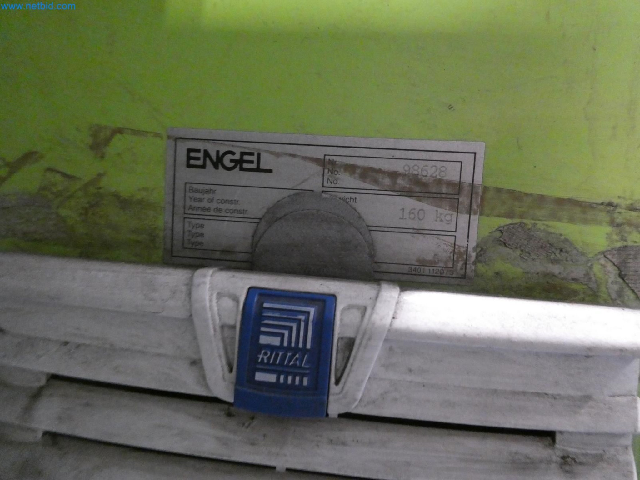 Engel Spritzgießmaschinen und Maschinen aus der Kunststoffindustrie-7