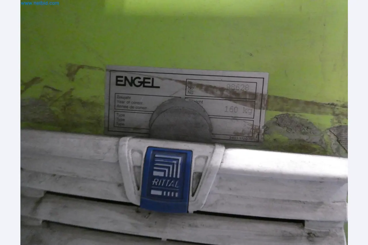 Engel Spritzgießmaschinen und Maschinen aus der Kunststoffindustrie-7