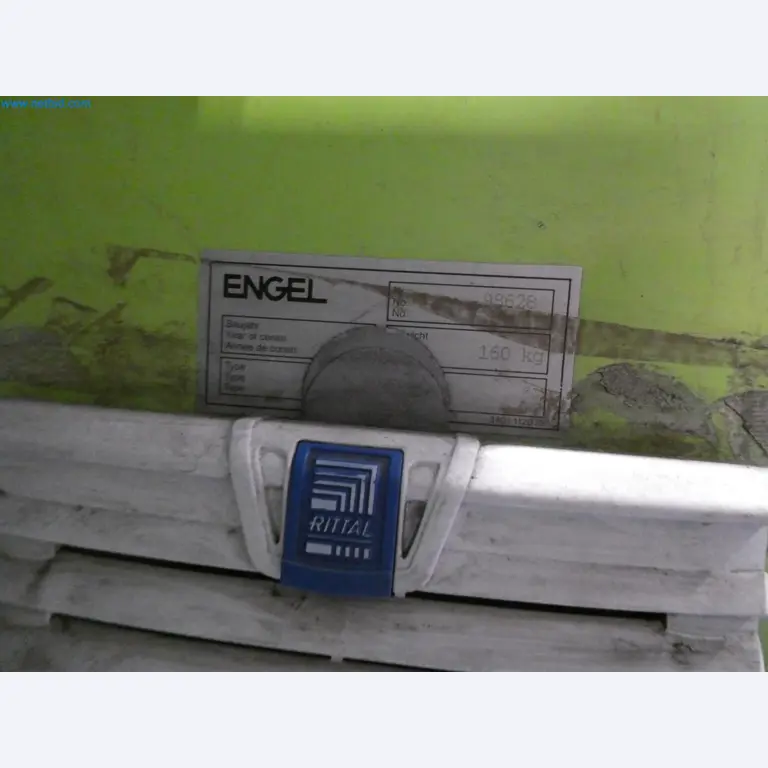 Engel Spritzgießmaschinen und Maschinen aus der Kunststoffindustrie-7