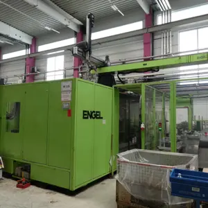Zweiplatten-Spritzgießmaschine (M126) Engel Duo 7050/1000