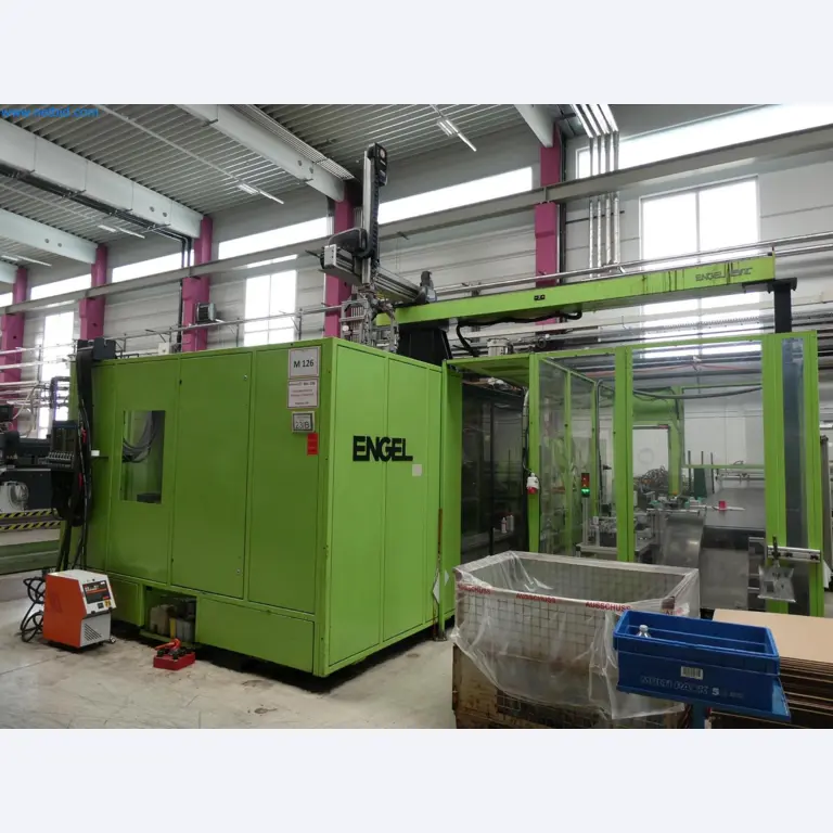 Engel Spritzgießmaschinen und Maschinen aus der Kunststoffindustrie-1