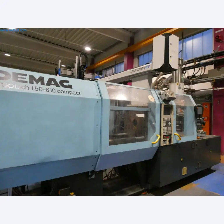 Engel Spritzgießmaschinen und Maschinen aus der Kunststoffindustrie-1