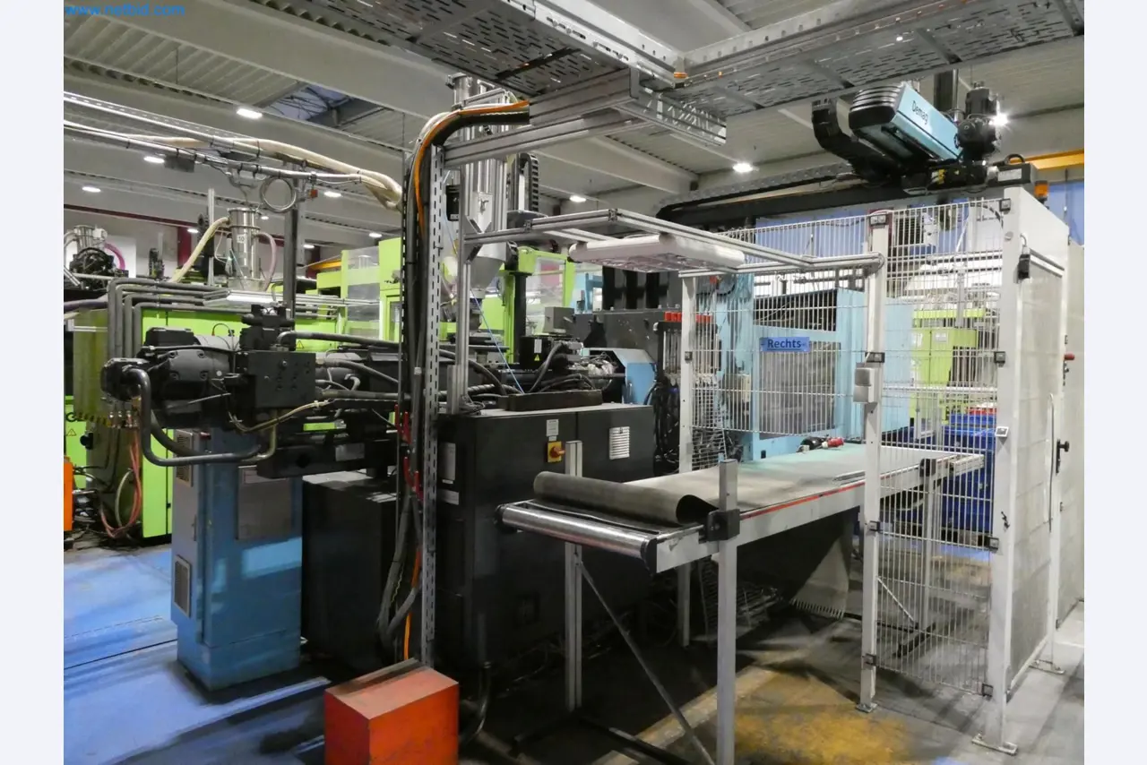 Engel Spritzgießmaschinen und Maschinen aus der Kunststoffindustrie-3