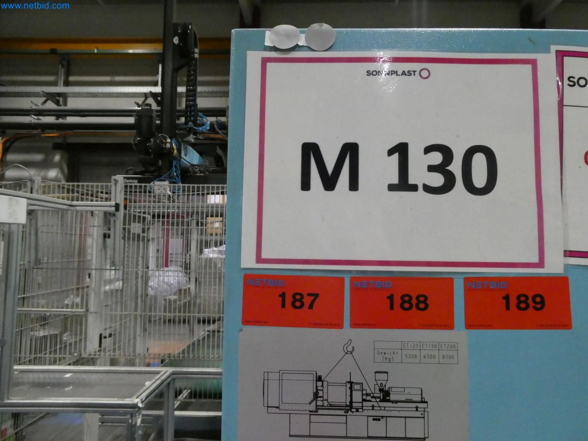 Engel Spritzgießmaschinen und Maschinen aus der Kunststoffindustrie-9