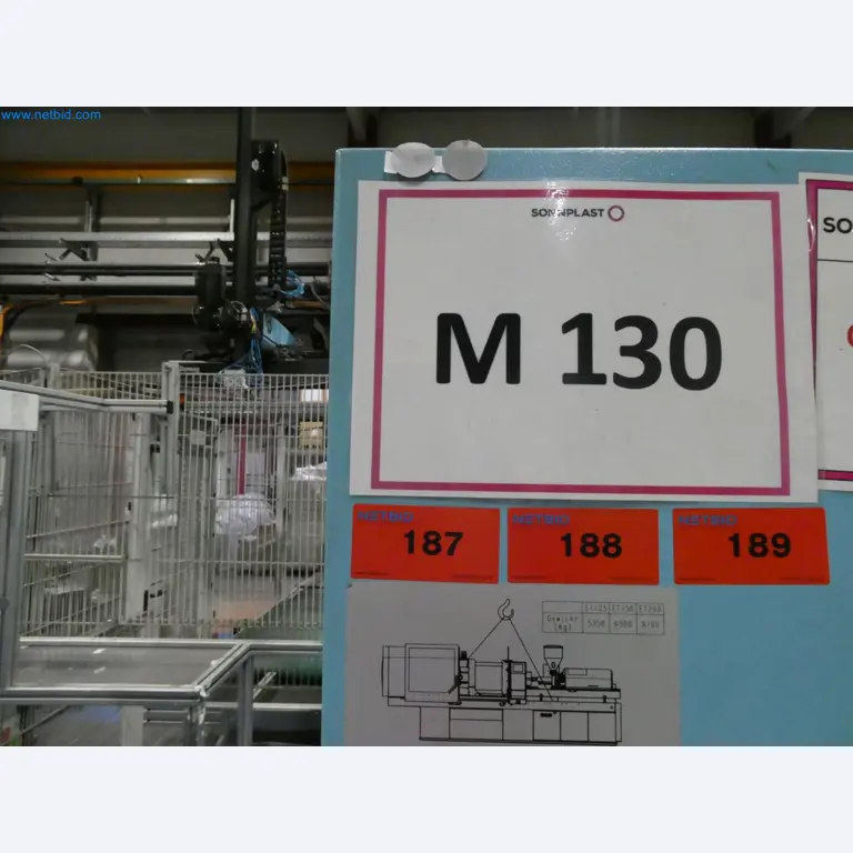 Engel Spritzgießmaschinen und Maschinen aus der Kunststoffindustrie-9