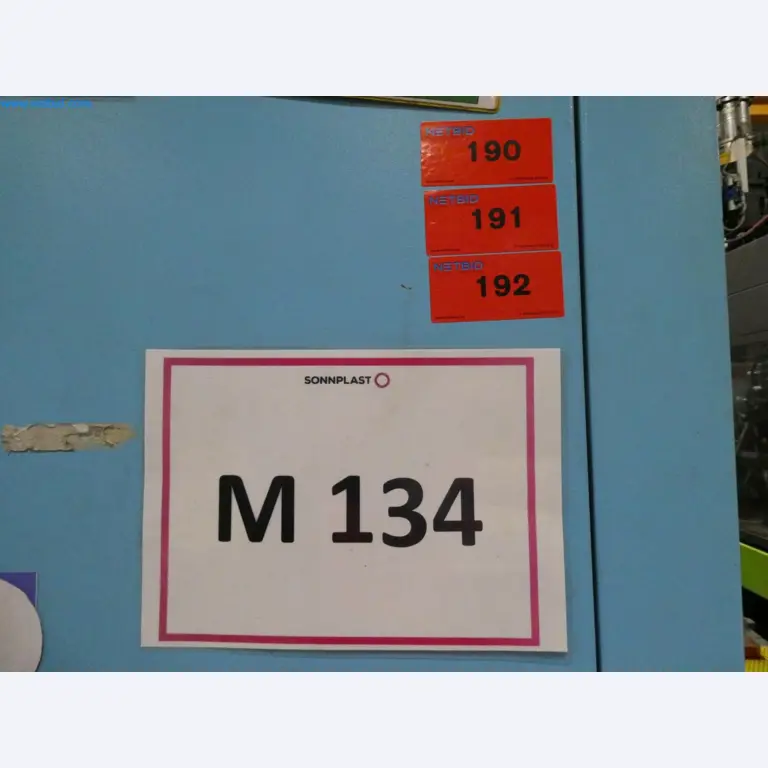 Engel Spritzgießmaschinen und Maschinen aus der Kunststoffindustrie-10