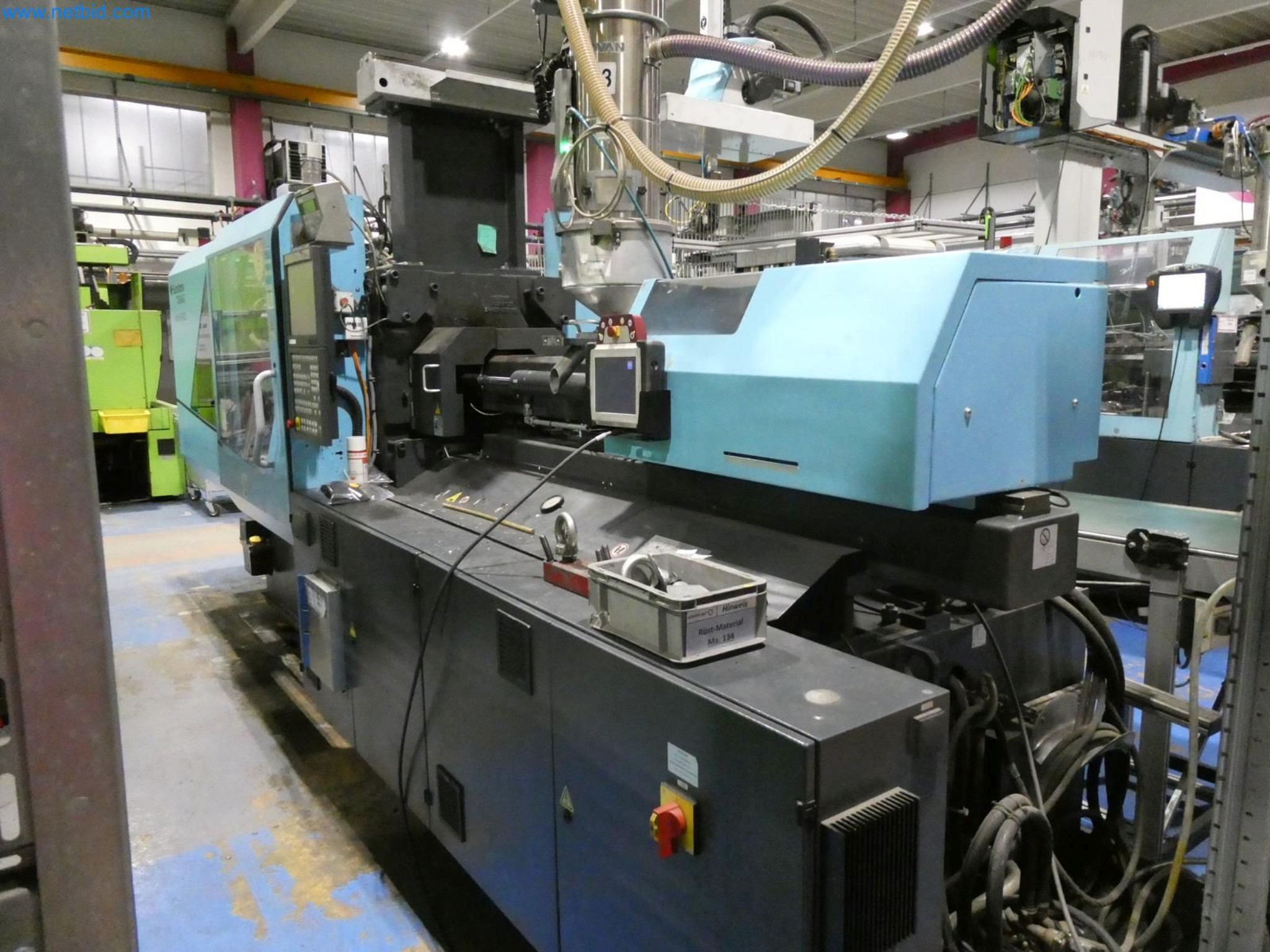 Engel Spritzgießmaschinen und Maschinen aus der Kunststoffindustrie-4