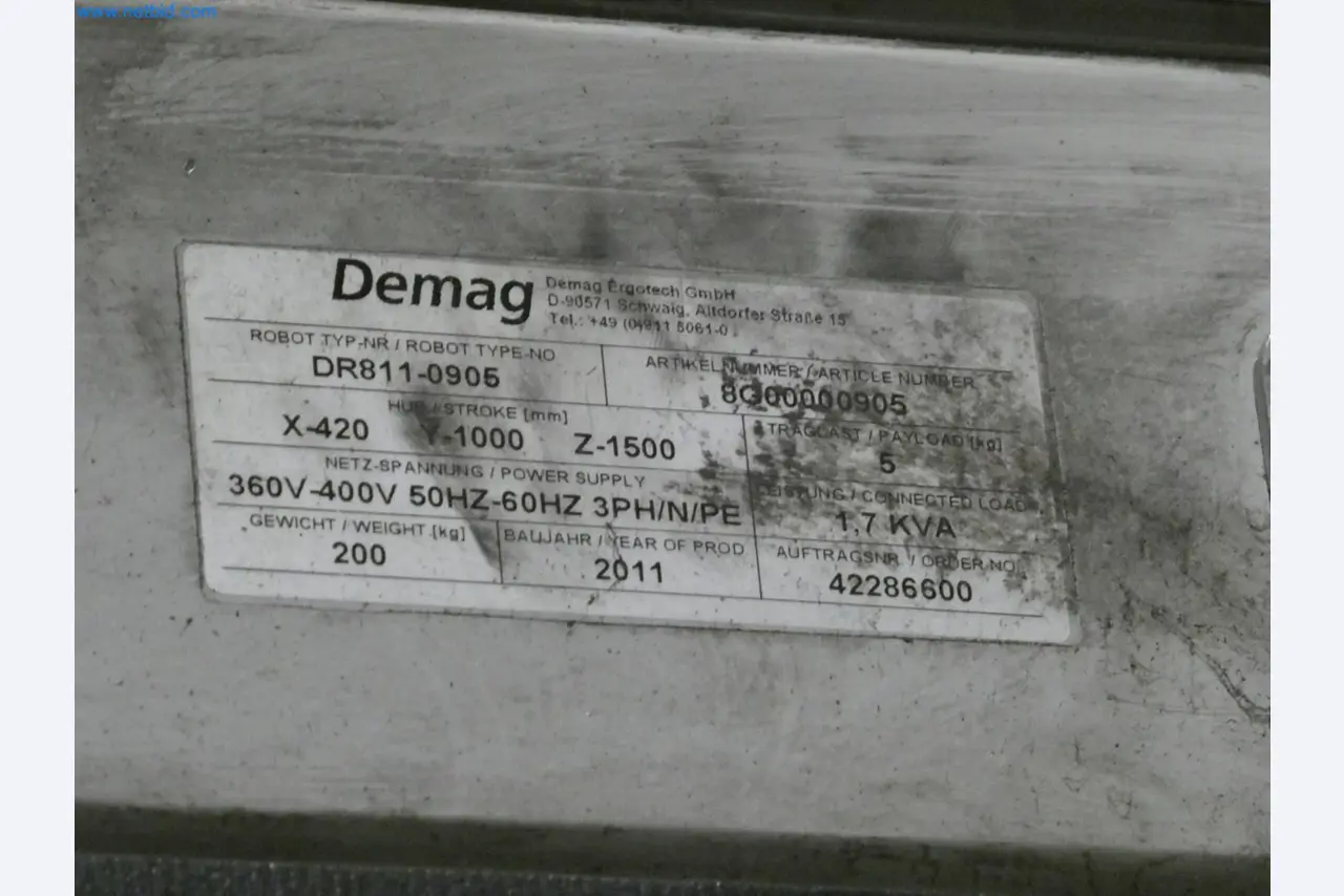 Engel Spritzgießmaschinen und Maschinen aus der Kunststoffindustrie-9