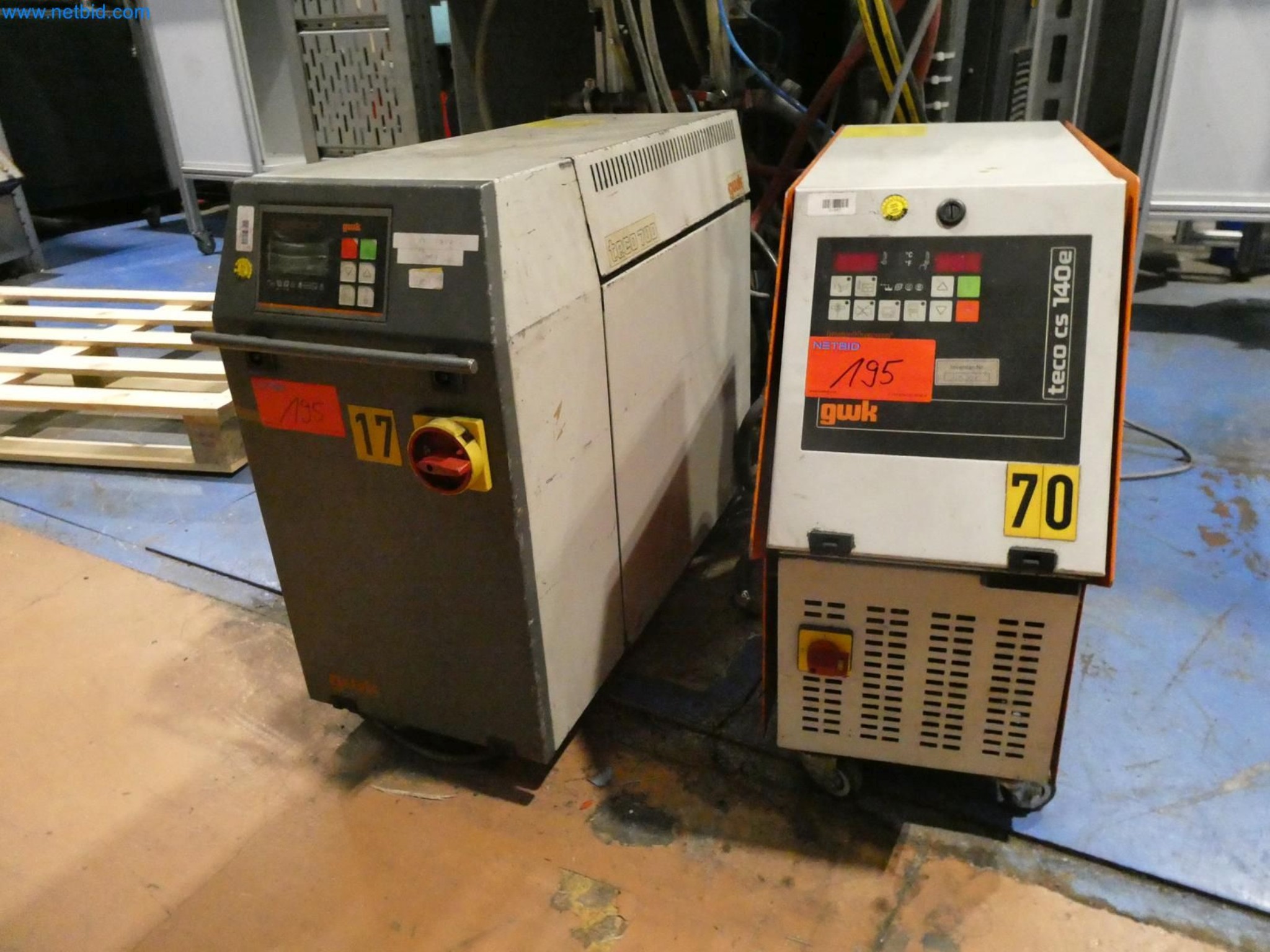 Engel Spritzgießmaschinen und Maschinen aus der Kunststoffindustrie-10