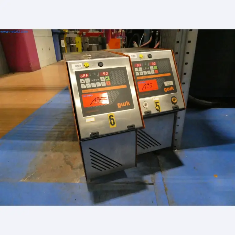 Engel Spritzgießmaschinen und Maschinen aus der Kunststoffindustrie-13