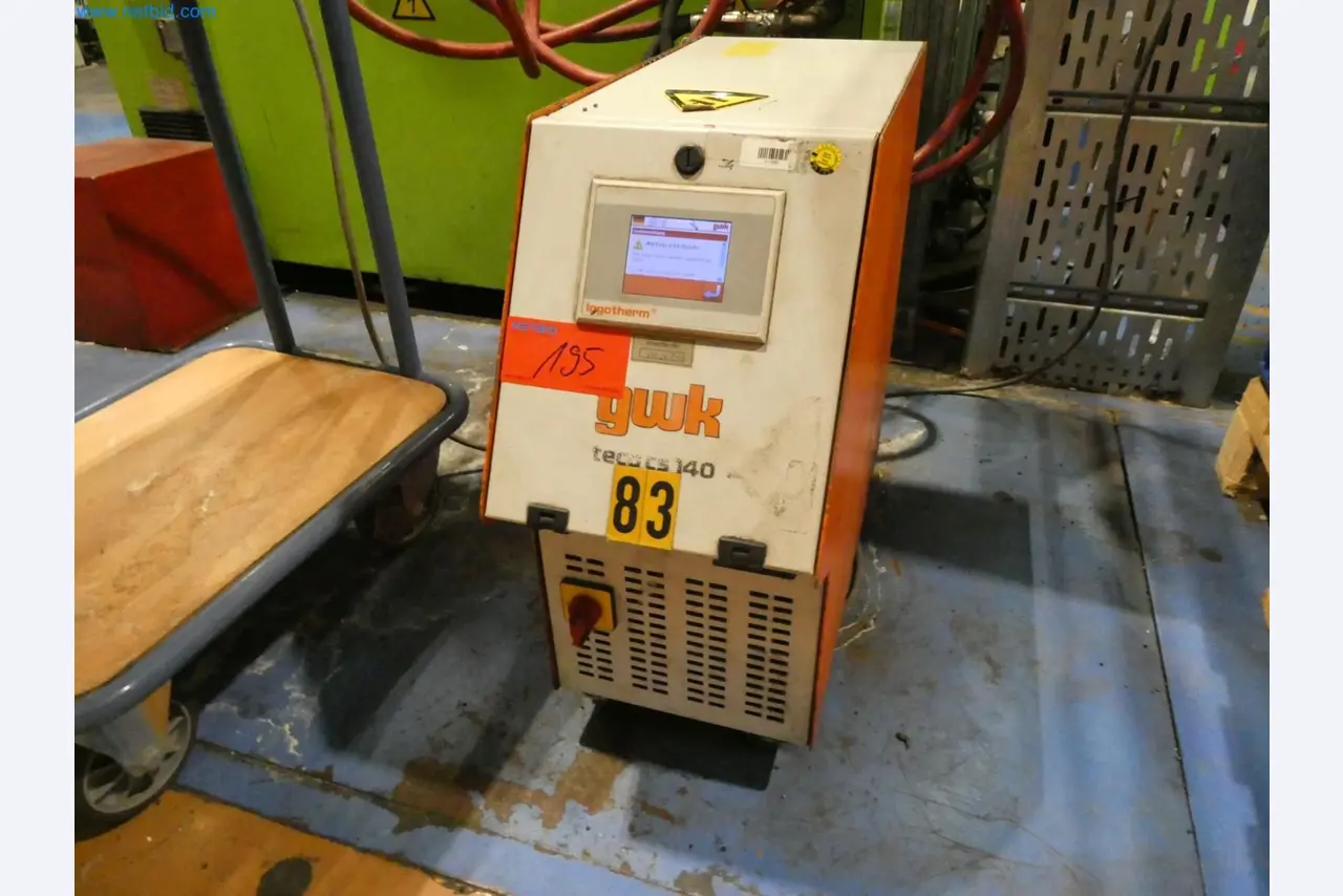 Engel Spritzgießmaschinen und Maschinen aus der Kunststoffindustrie-17