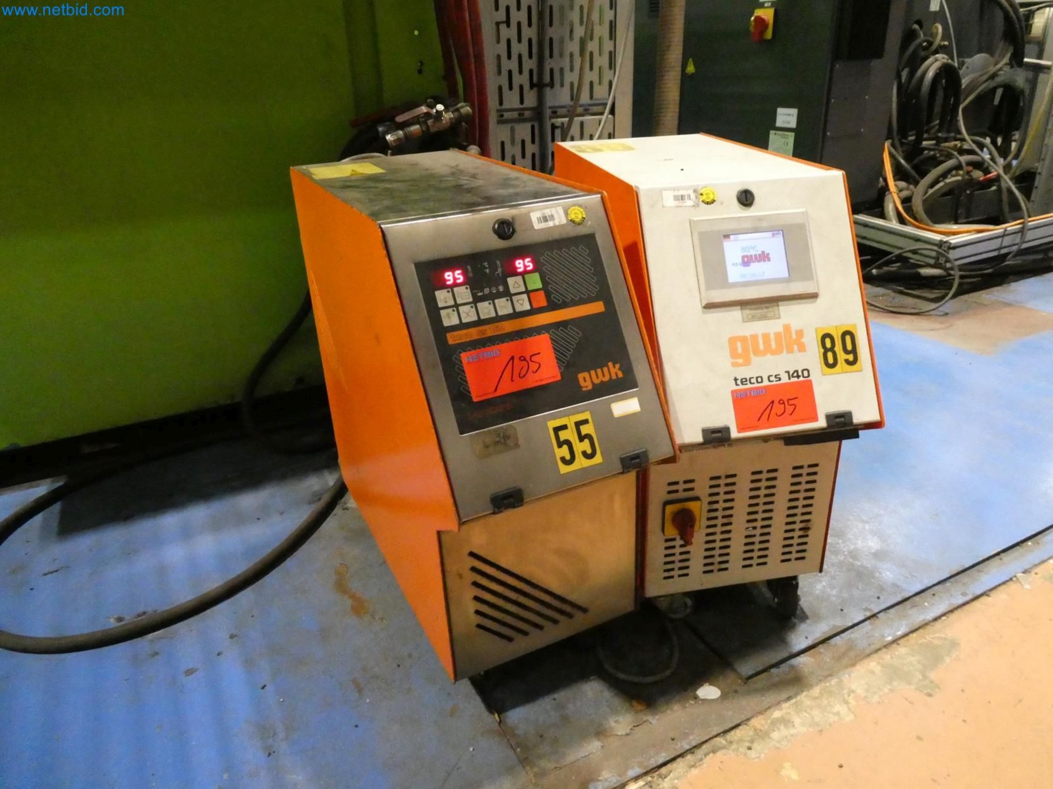 Engel Spritzgießmaschinen und Maschinen aus der Kunststoffindustrie-24