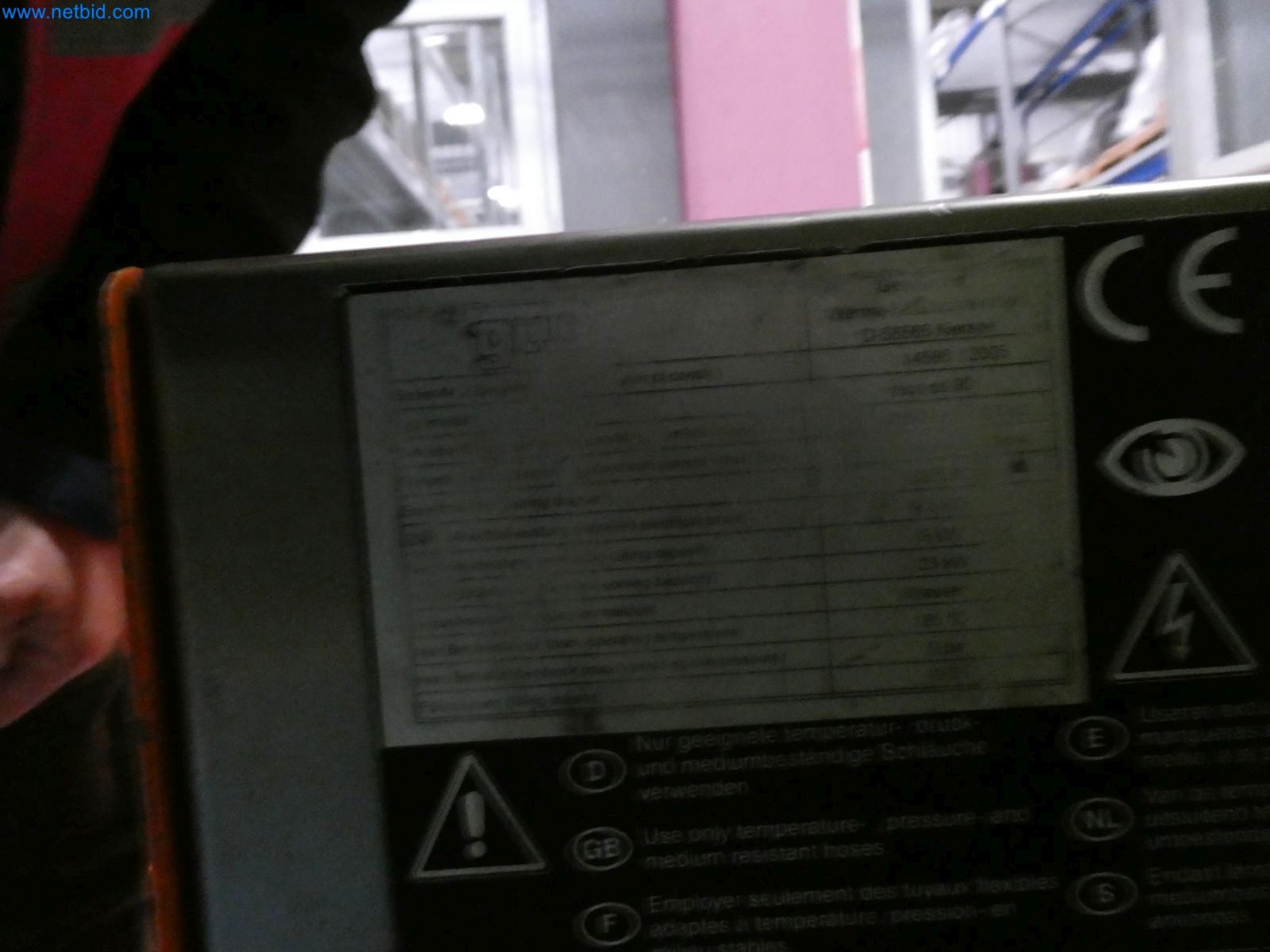 Engel Spritzgießmaschinen und Maschinen aus der Kunststoffindustrie-49