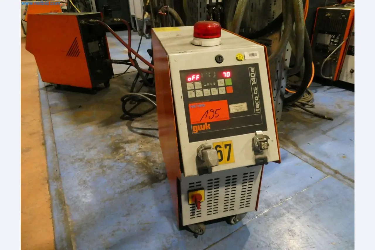 Engel Spritzgießmaschinen und Maschinen aus der Kunststoffindustrie-4