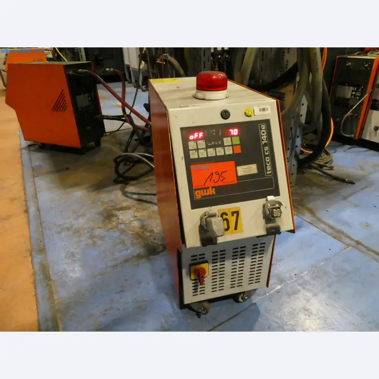 Engel Spritzgießmaschinen und Maschinen aus der Kunststoffindustrie-4