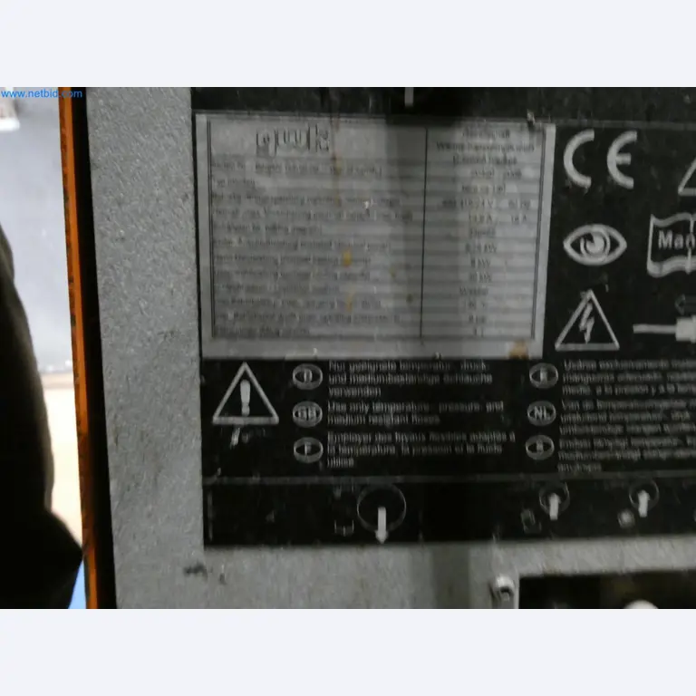 Engel Spritzgießmaschinen und Maschinen aus der Kunststoffindustrie-51