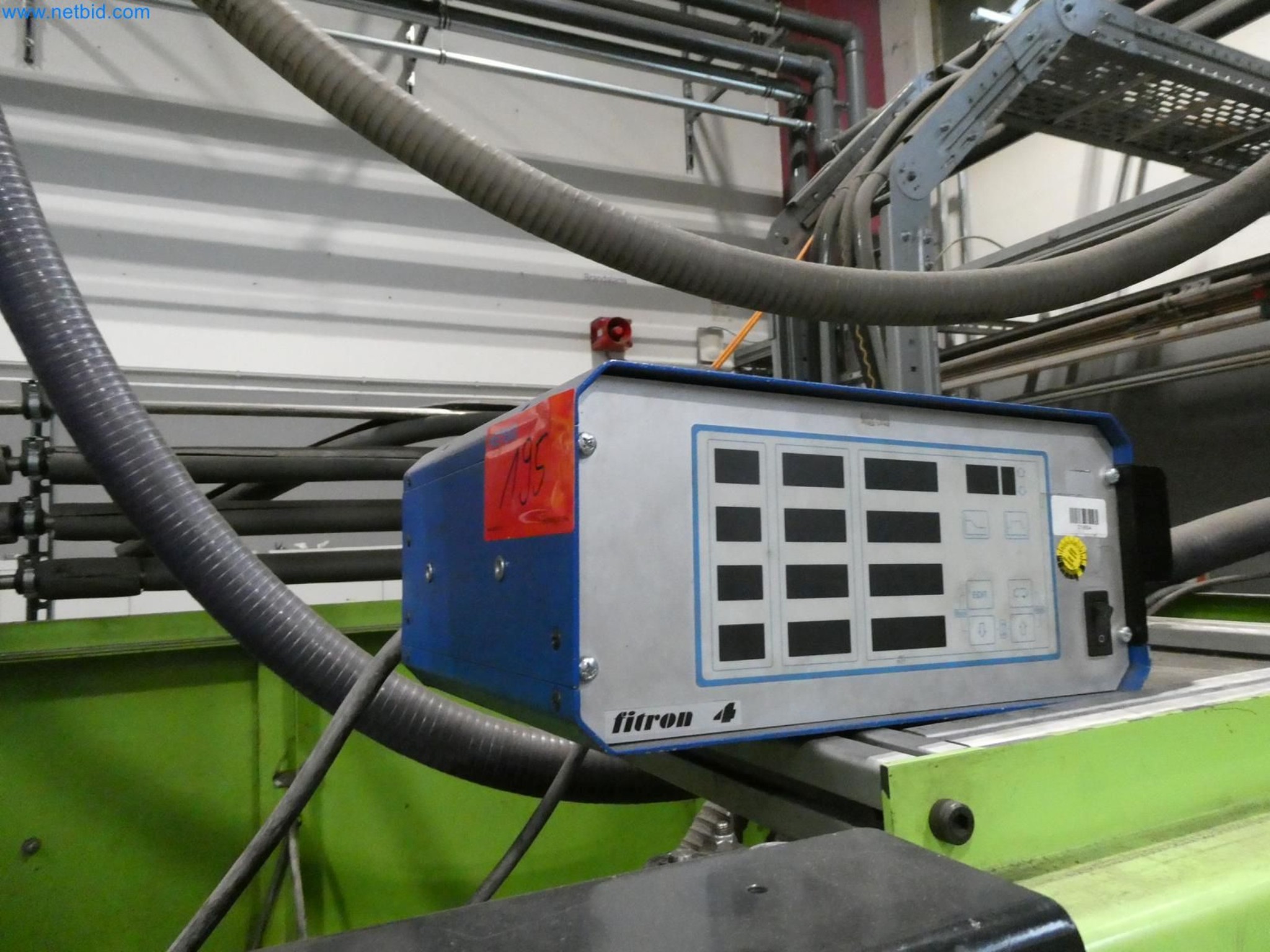 Engel Spritzgießmaschinen und Maschinen aus der Kunststoffindustrie-53