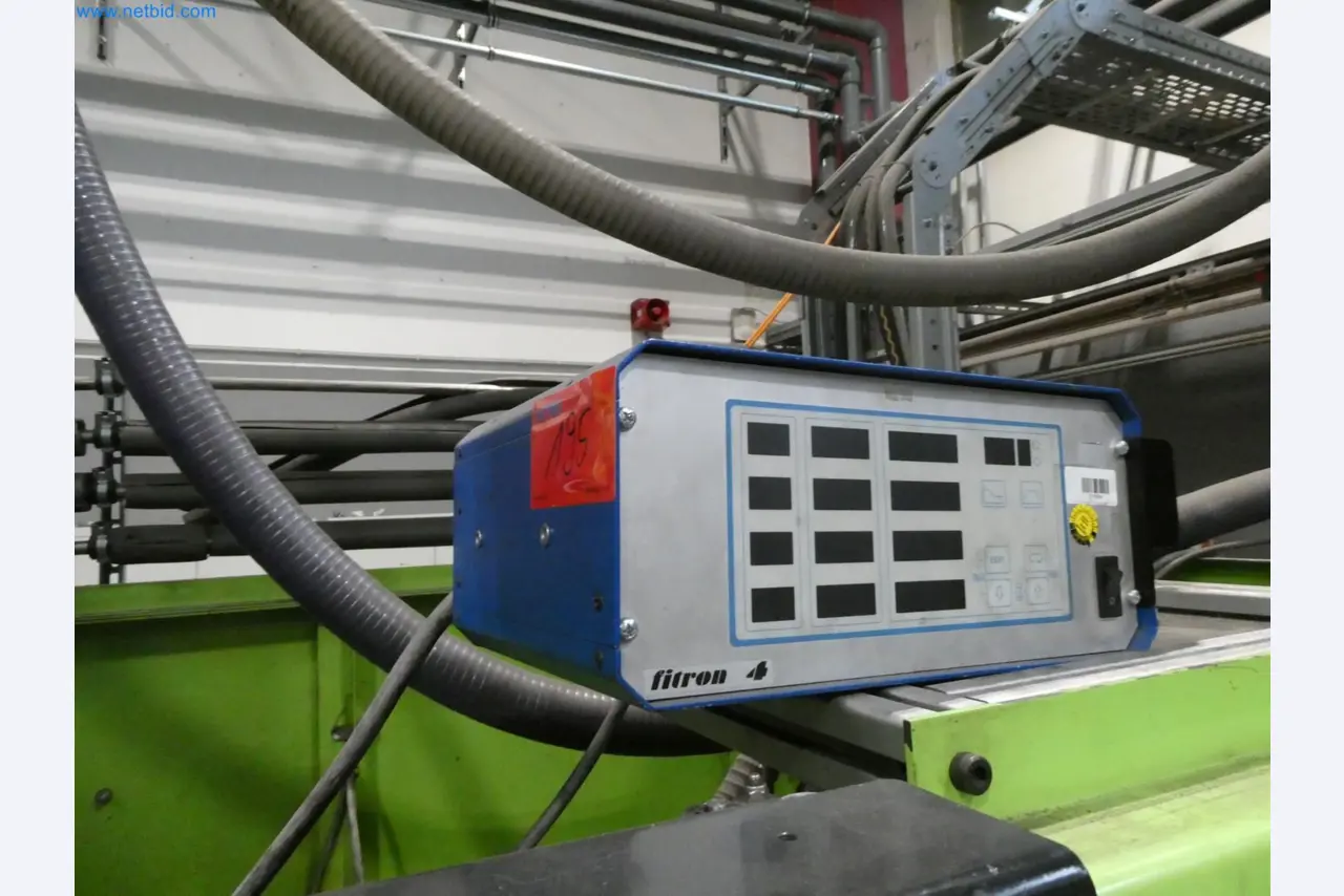 Engel Spritzgießmaschinen und Maschinen aus der Kunststoffindustrie-53