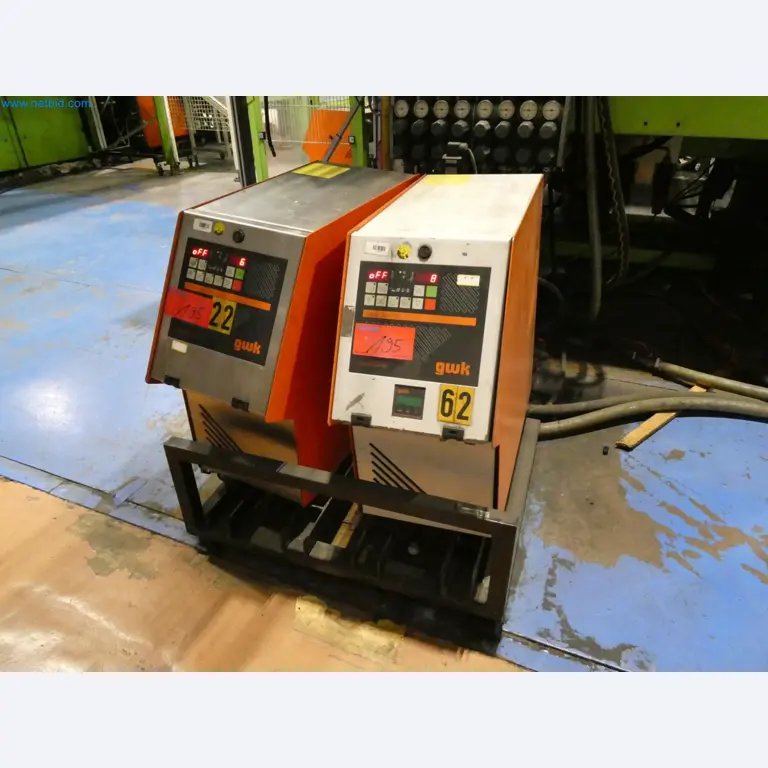 Engel Spritzgießmaschinen und Maschinen aus der Kunststoffindustrie-54