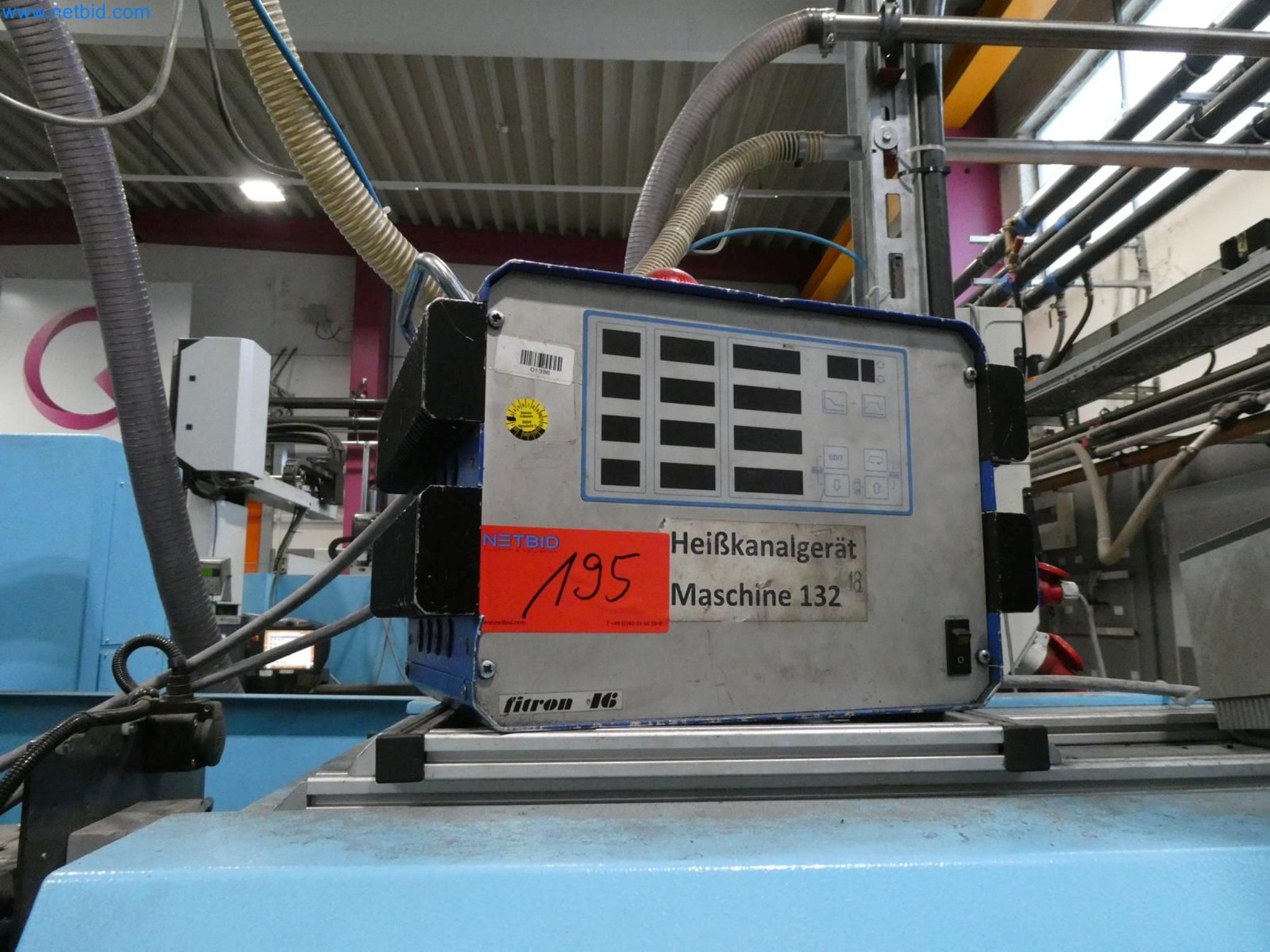 Engel Spritzgießmaschinen und Maschinen aus der Kunststoffindustrie-59