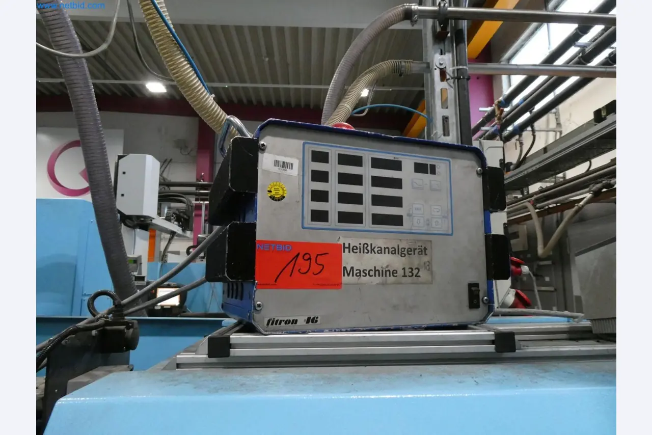 Engel Spritzgießmaschinen und Maschinen aus der Kunststoffindustrie-59