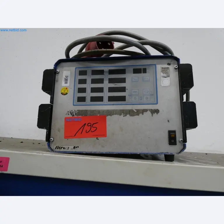 Engel Spritzgießmaschinen und Maschinen aus der Kunststoffindustrie-61