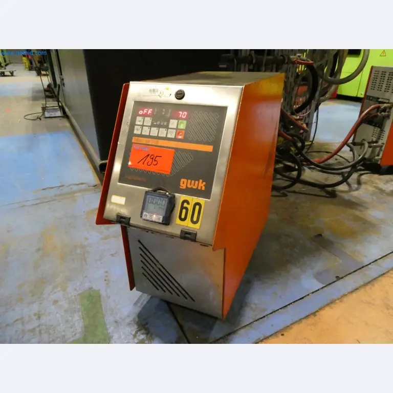 Engel Spritzgießmaschinen und Maschinen aus der Kunststoffindustrie-7