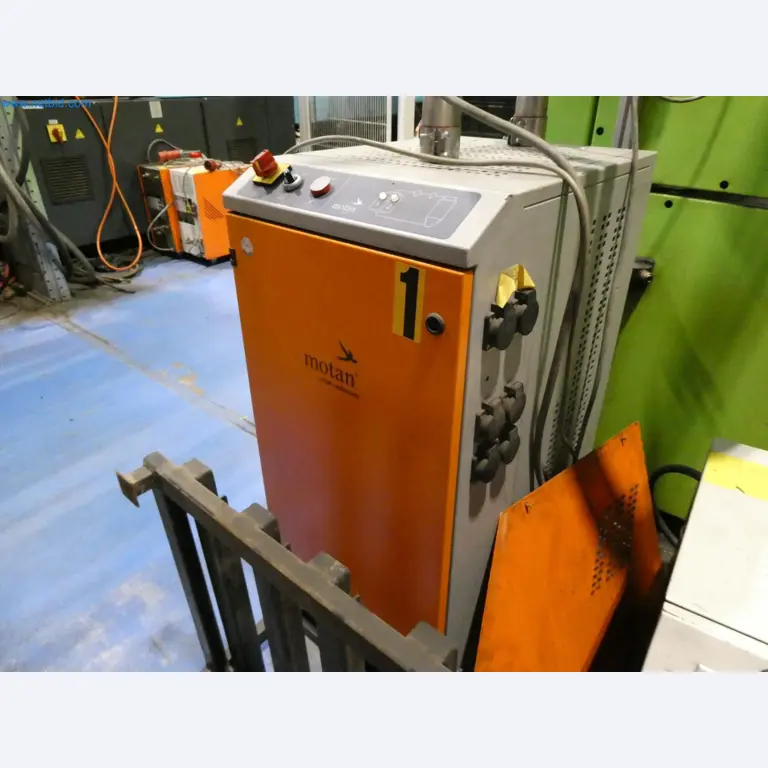 Engel Spritzgießmaschinen und Maschinen aus der Kunststoffindustrie-3