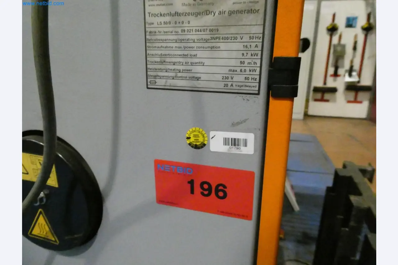 Engel Spritzgießmaschinen und Maschinen aus der Kunststoffindustrie-4