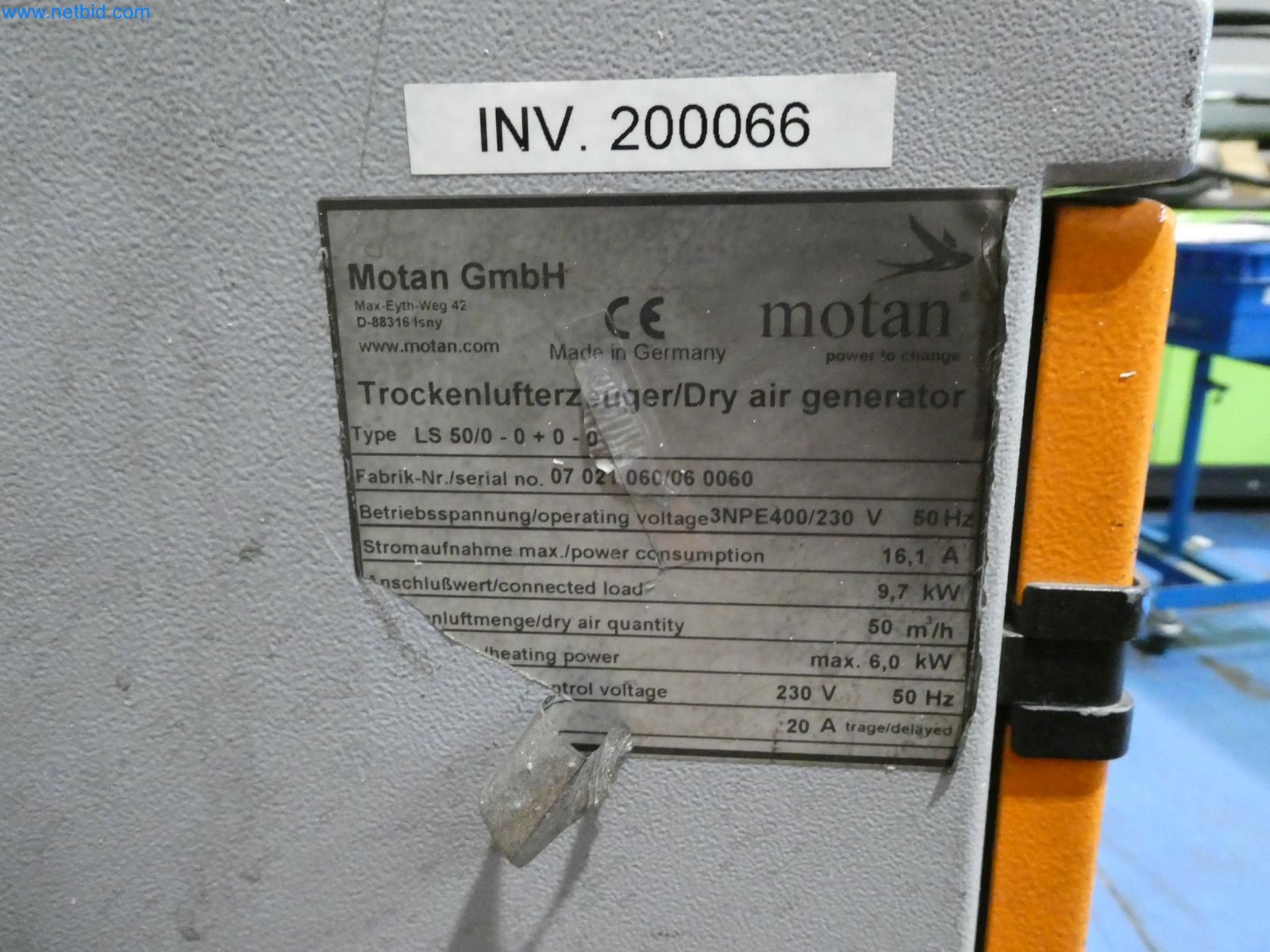 Engel Spritzgießmaschinen und Maschinen aus der Kunststoffindustrie-2