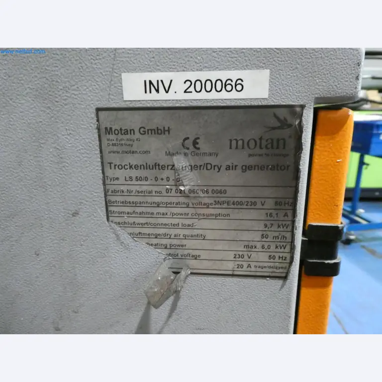 Engel Spritzgießmaschinen und Maschinen aus der Kunststoffindustrie-2