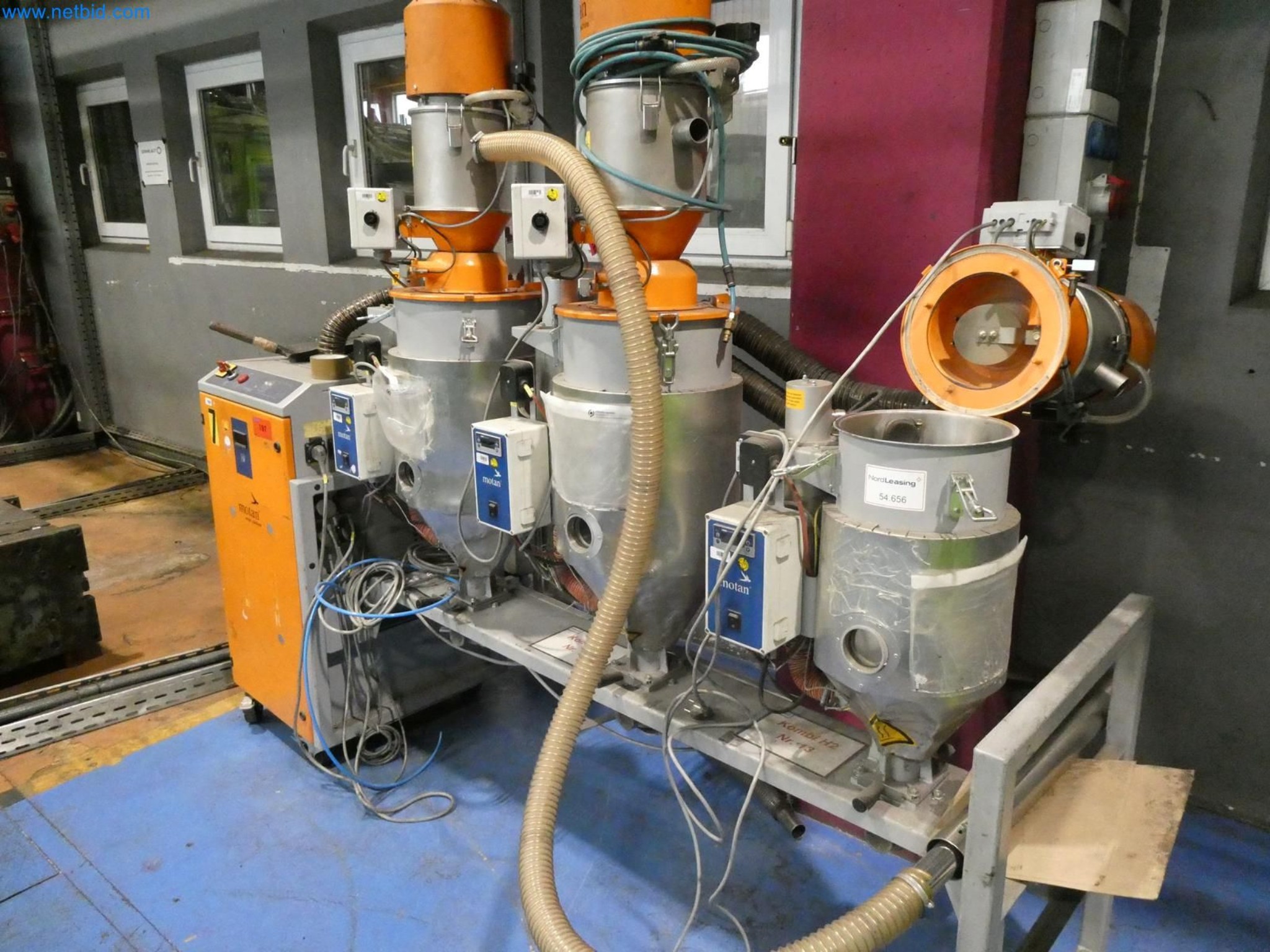 Engel Spritzgießmaschinen und Maschinen aus der Kunststoffindustrie-3