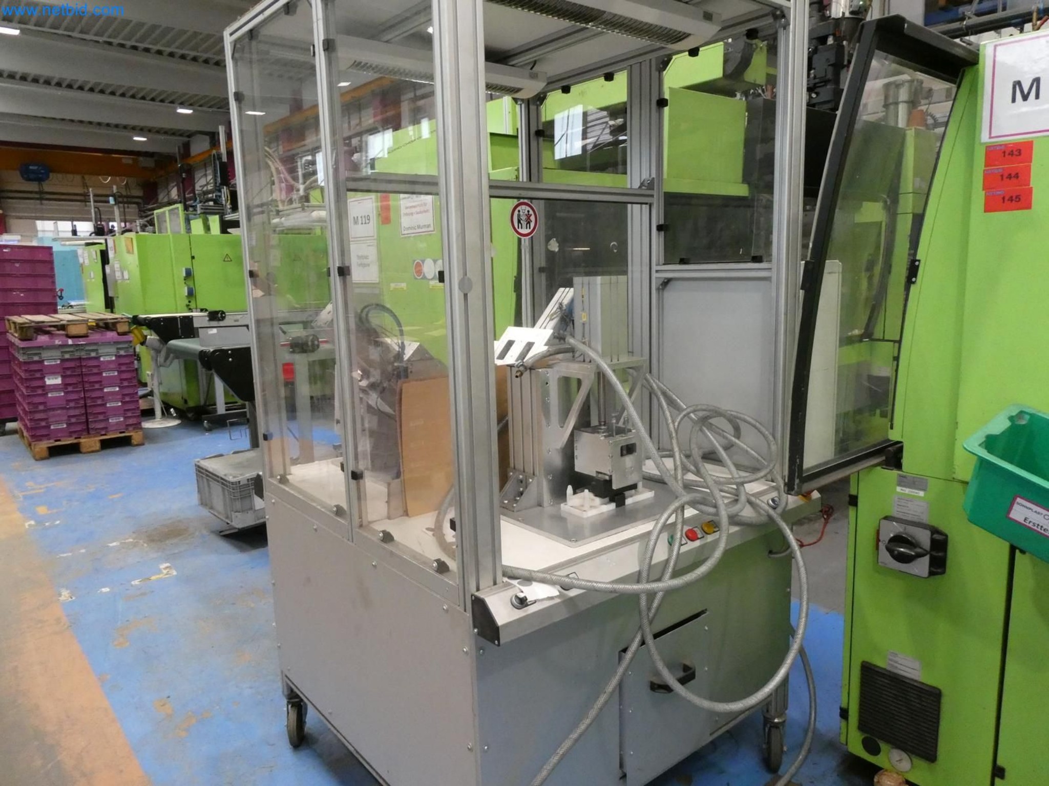 Engel Spritzgießmaschinen und Maschinen aus der Kunststoffindustrie-5