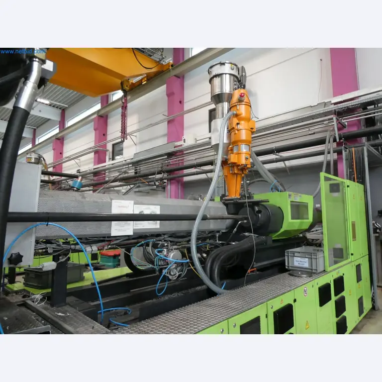 Engel Spritzgießmaschinen und Maschinen aus der Kunststoffindustrie-11