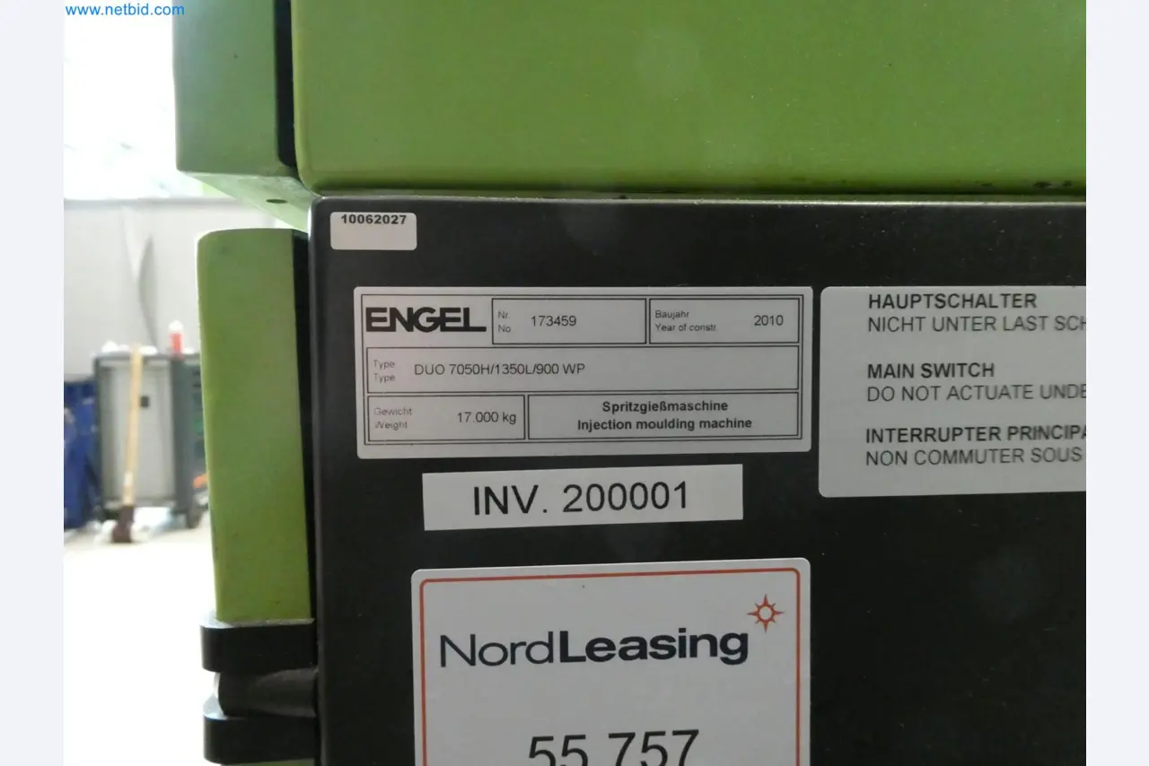 Engel Spritzgießmaschinen und Maschinen aus der Kunststoffindustrie-13