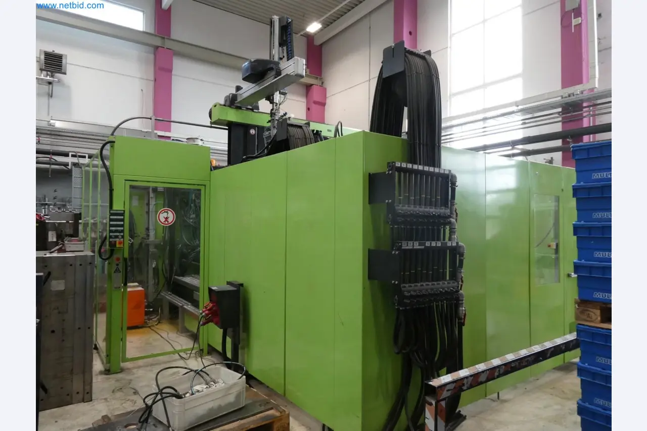 Engel Spritzgießmaschinen und Maschinen aus der Kunststoffindustrie-16