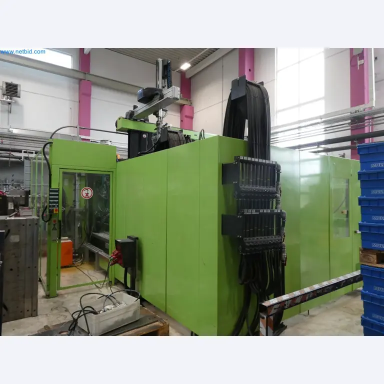 Engel Spritzgießmaschinen und Maschinen aus der Kunststoffindustrie-16