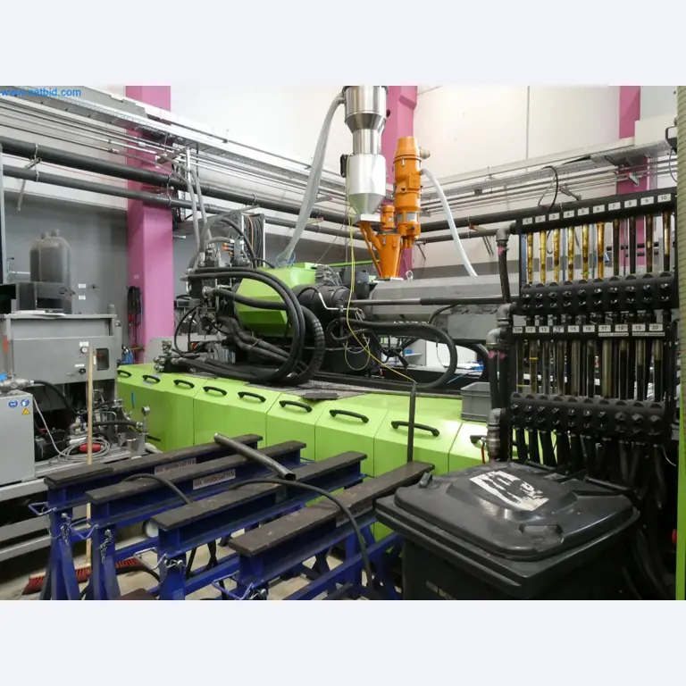 Engel Spritzgießmaschinen und Maschinen aus der Kunststoffindustrie-17