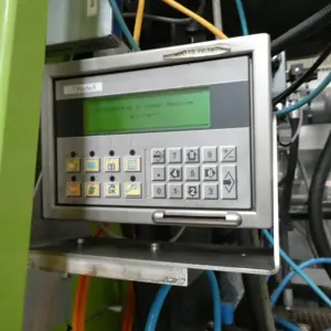 Zweiplatten-Spritzgießmaschine (M115) Engel Duo 900 (7050H/1350L/900 WP)