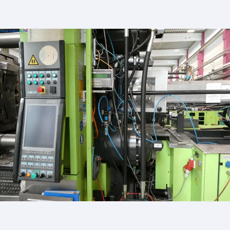 Engel Spritzgießmaschinen und Maschinen aus der Kunststoffindustrie-3