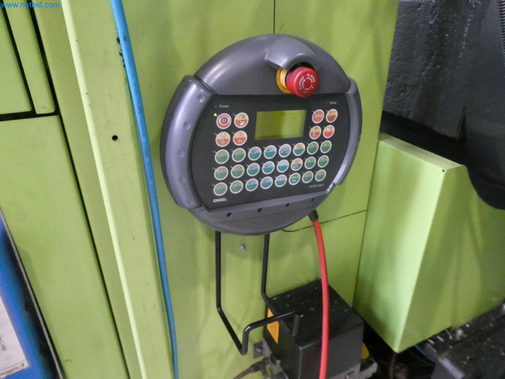 Engel Spritzgießmaschinen und Maschinen aus der Kunststoffindustrie-4