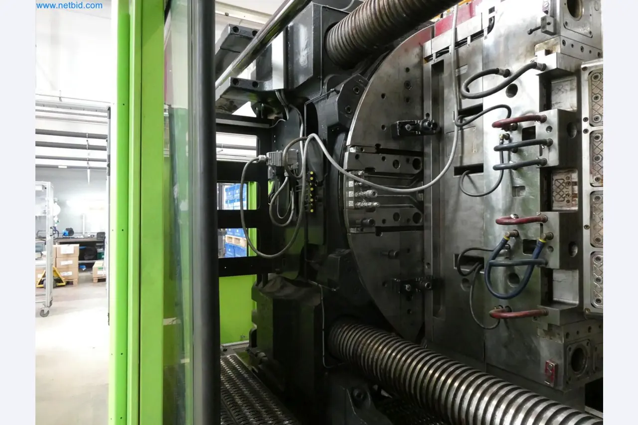 Engel Spritzgießmaschinen und Maschinen aus der Kunststoffindustrie-8