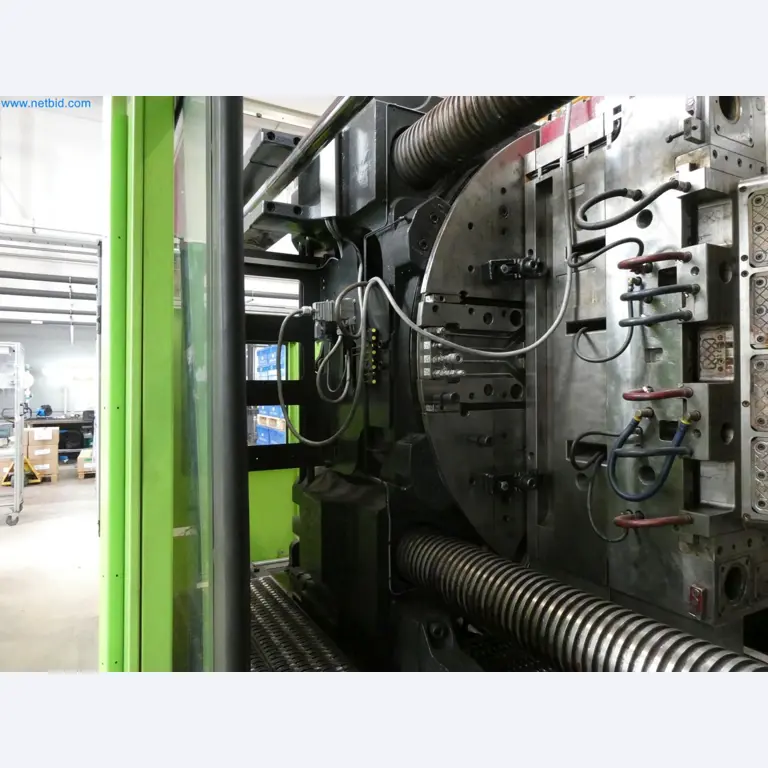 Engel Spritzgießmaschinen und Maschinen aus der Kunststoffindustrie-8