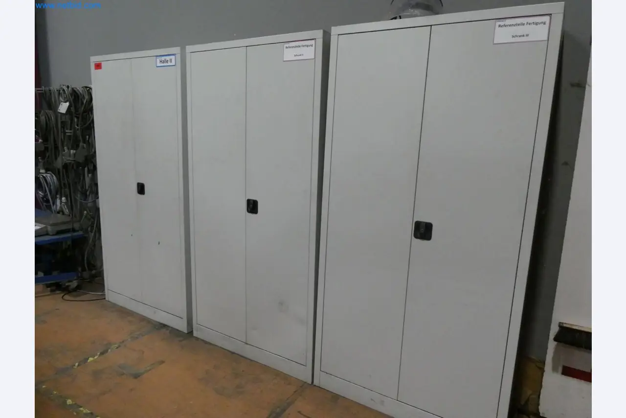 Engel Spritzgießmaschinen und Maschinen aus der Kunststoffindustrie-1