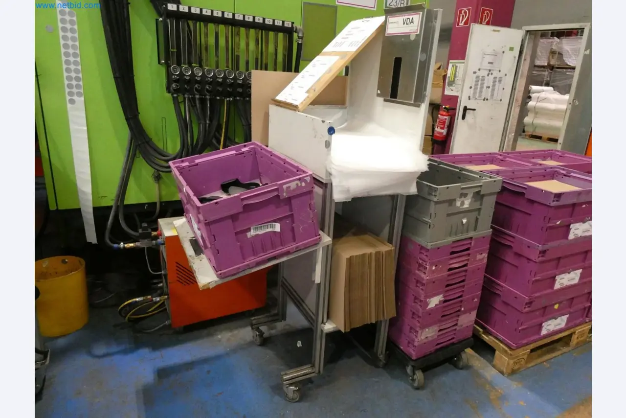 Engel Spritzgießmaschinen und Maschinen aus der Kunststoffindustrie-3