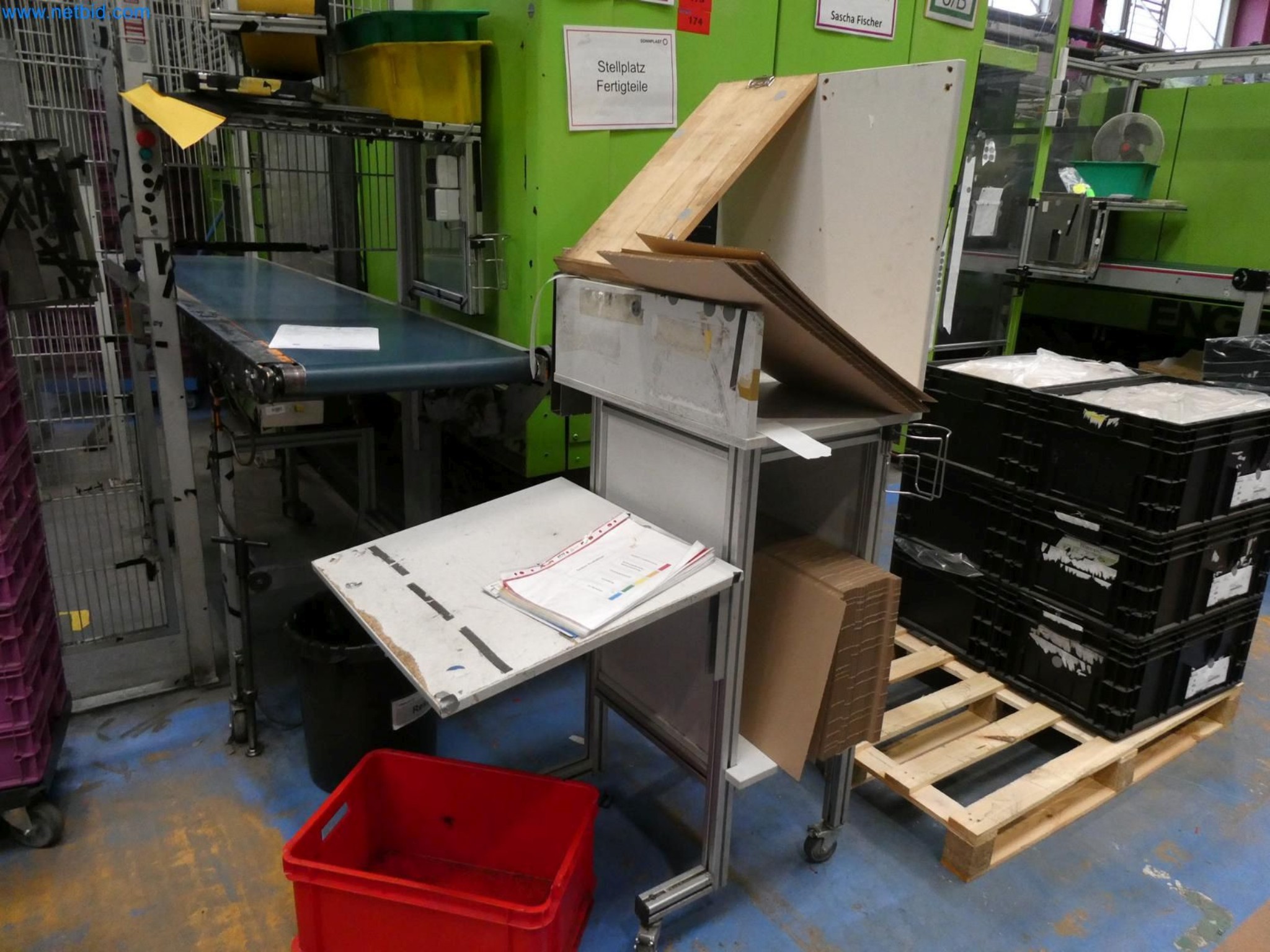 Engel Spritzgießmaschinen und Maschinen aus der Kunststoffindustrie-6