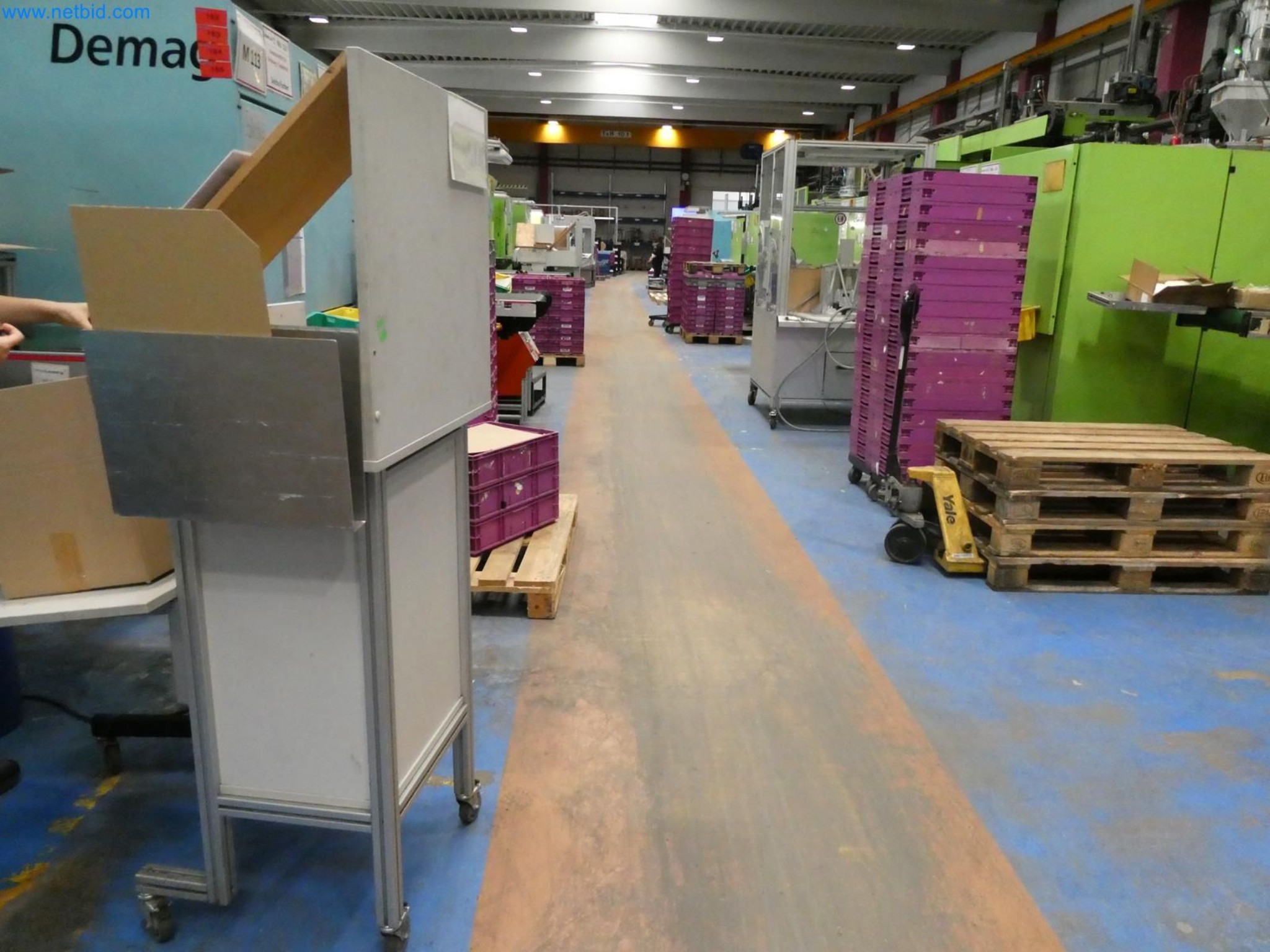 Engel Spritzgießmaschinen und Maschinen aus der Kunststoffindustrie-7